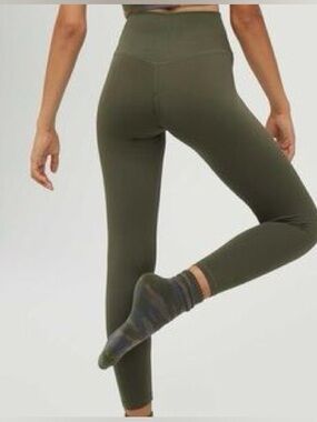 aerie Olive Green High-Rise Leggings